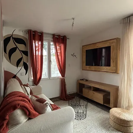 Vakantiehuis La Salamandre De L Olivier - Le Cedre Bleu Aubignosc